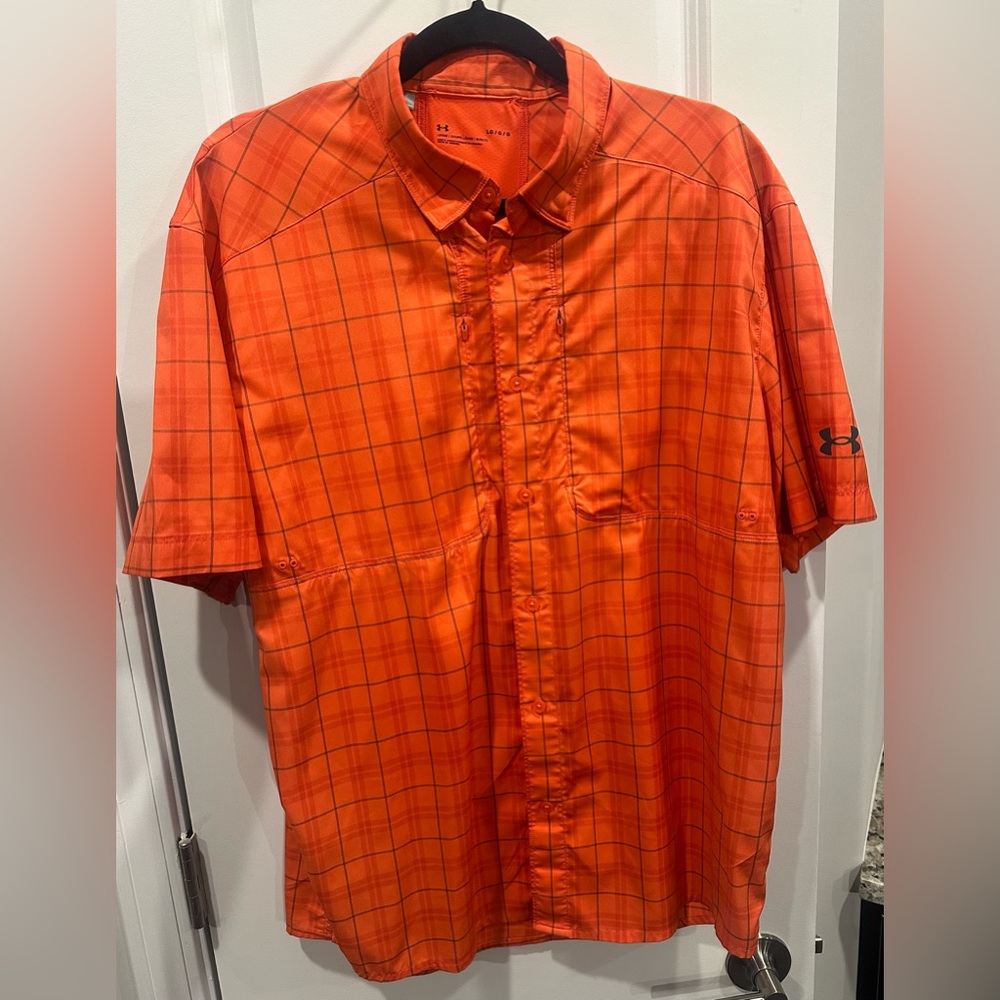 Men’s Under Armour Tide 2.0 Orange Loose Short Sleeve Button Shirt- Size Large